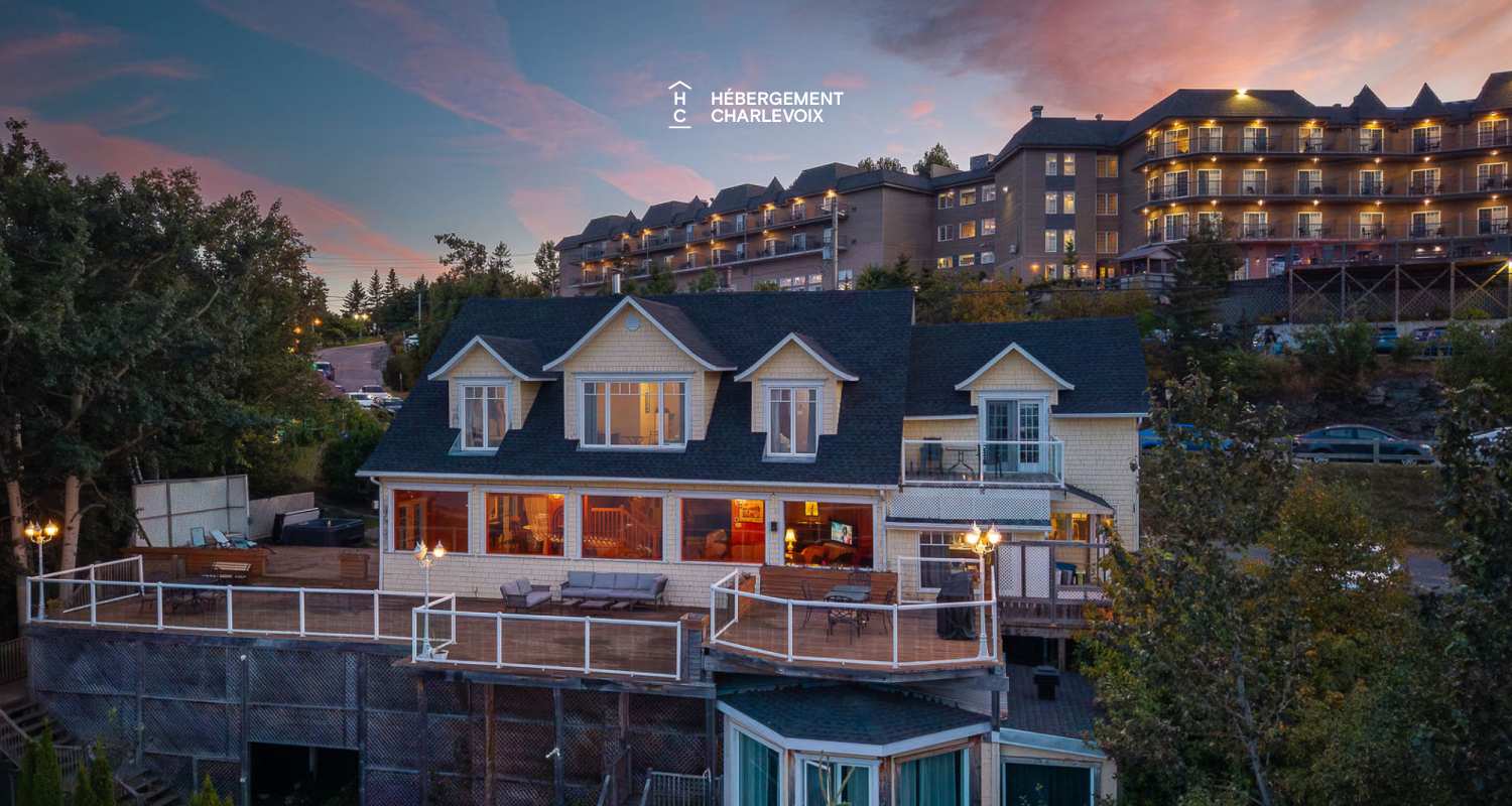 JAU-230 - Historic riverfront home with private hot tub